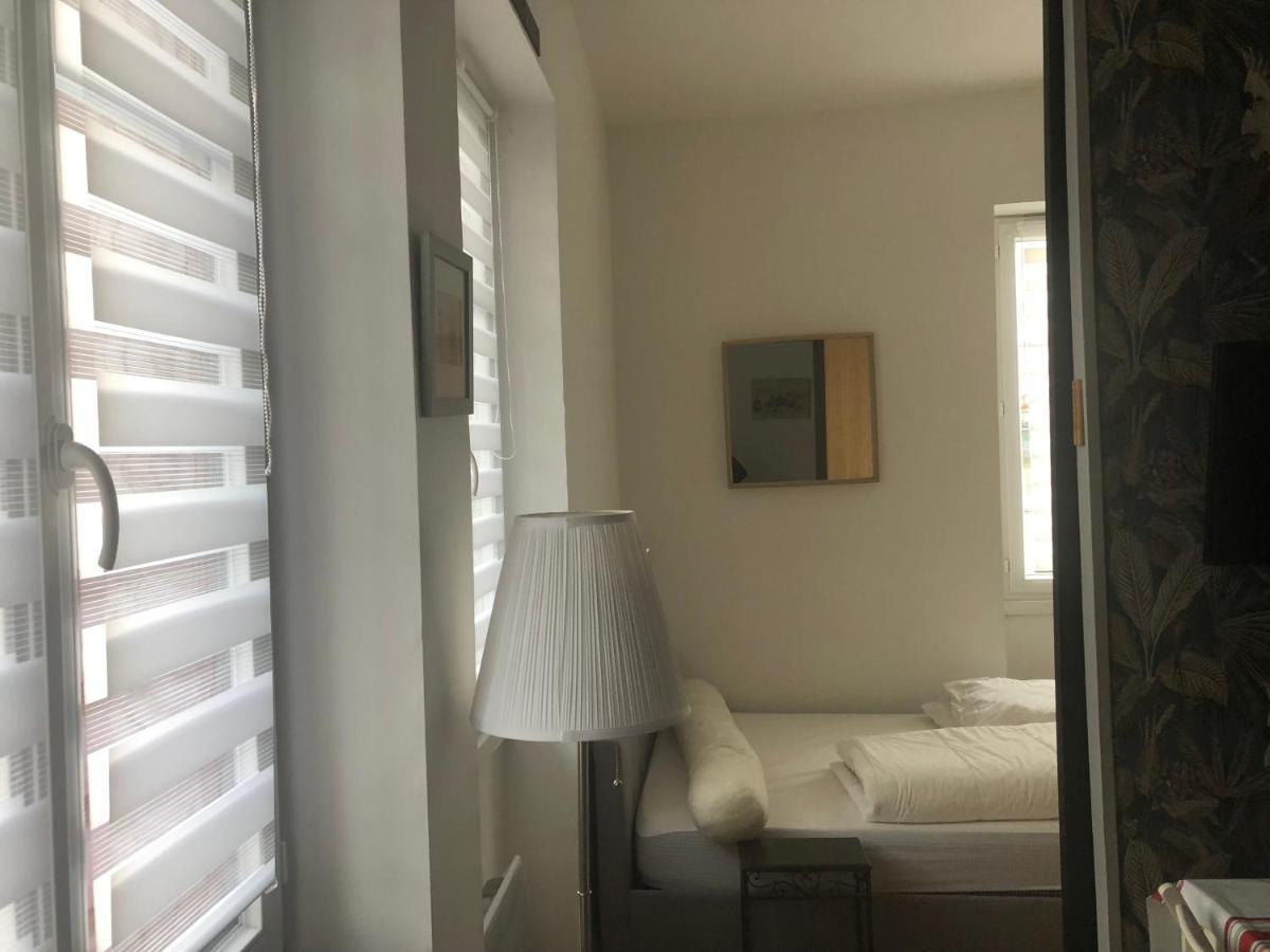 2 Pieces A 300M De La Grande Plage - 2 A 5 Couchages Сен-Жан-де-Люз Екстер'єр фото